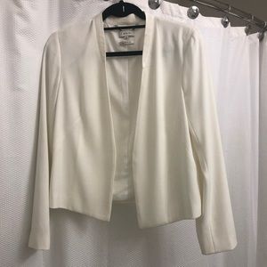 Classy white Babaton blazer from Aritzia